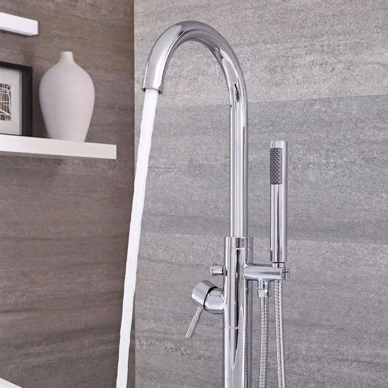 Gruppo Vasca Freestanding Cromato - Design Moderno - Installazione a pavimento - Mirage
