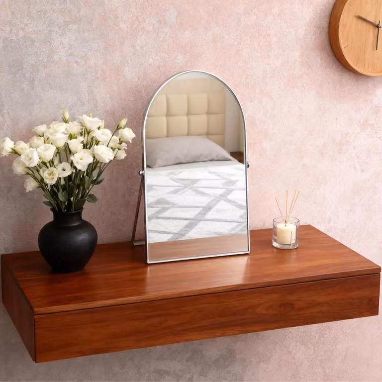 Specchio da trucco in metallo argentato, tavolo da trucco, specchio ad arco, regolabile a 90°, rotazione, specchio da parete con cornice, decorazione per la camera da letto, ideale per il soggiorno