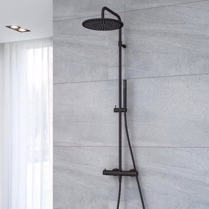 Sistema doccia Kronenbach Lima 2.0 nero con termostato, soffione di diametro 30 cm