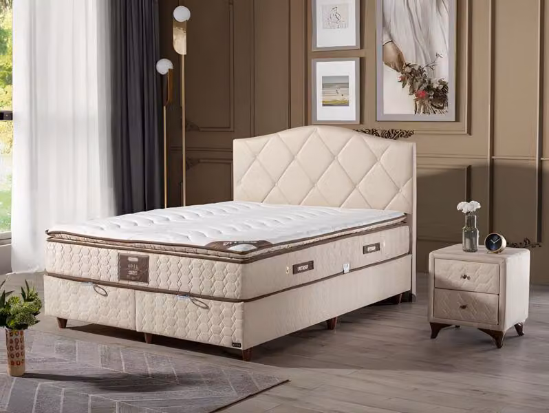 Luxuriöses Polsterbett mit hochwertiger Matratze für stilvollen Schlafkomfort