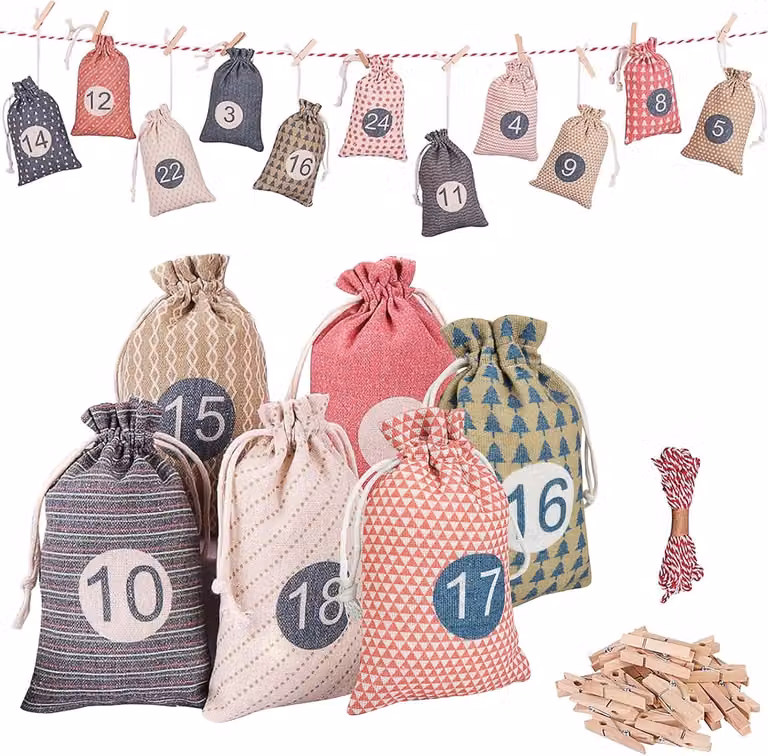 Calendario dell'Avvento da riempire personalmente: 24 sacchetti di juta con numeri