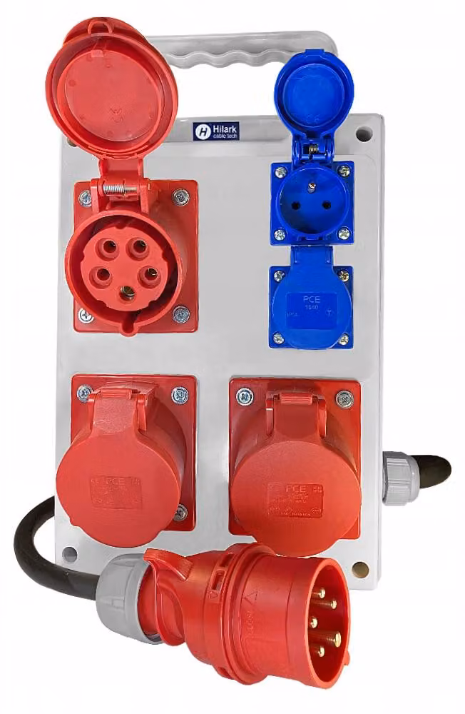 Quadro elettrico 2x230 V, 2x16 A, 1x32 A, 400 V, circa 5 m