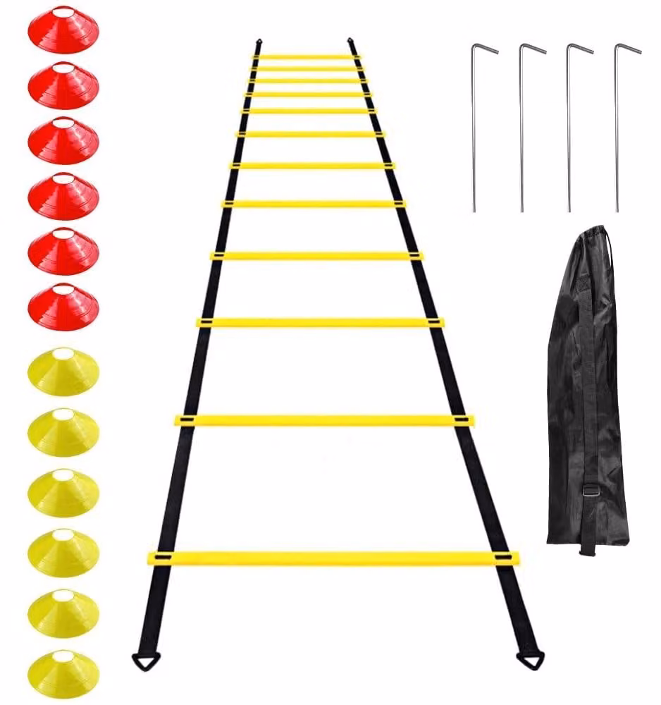 Accessori per l'allenamento di calcio: scala di coordinazione con 12 coni e 4 pali