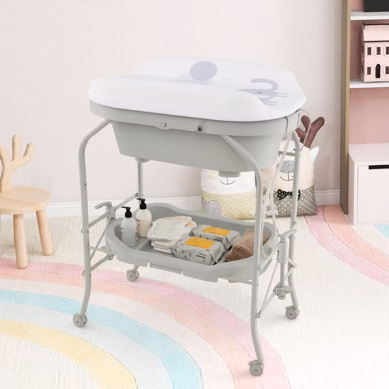 Fasciatoio per bambini Costway con mini vasca da bagno e cuscinetto in PVC, stazione di cambio pannolini per neonati Grigio chiaro