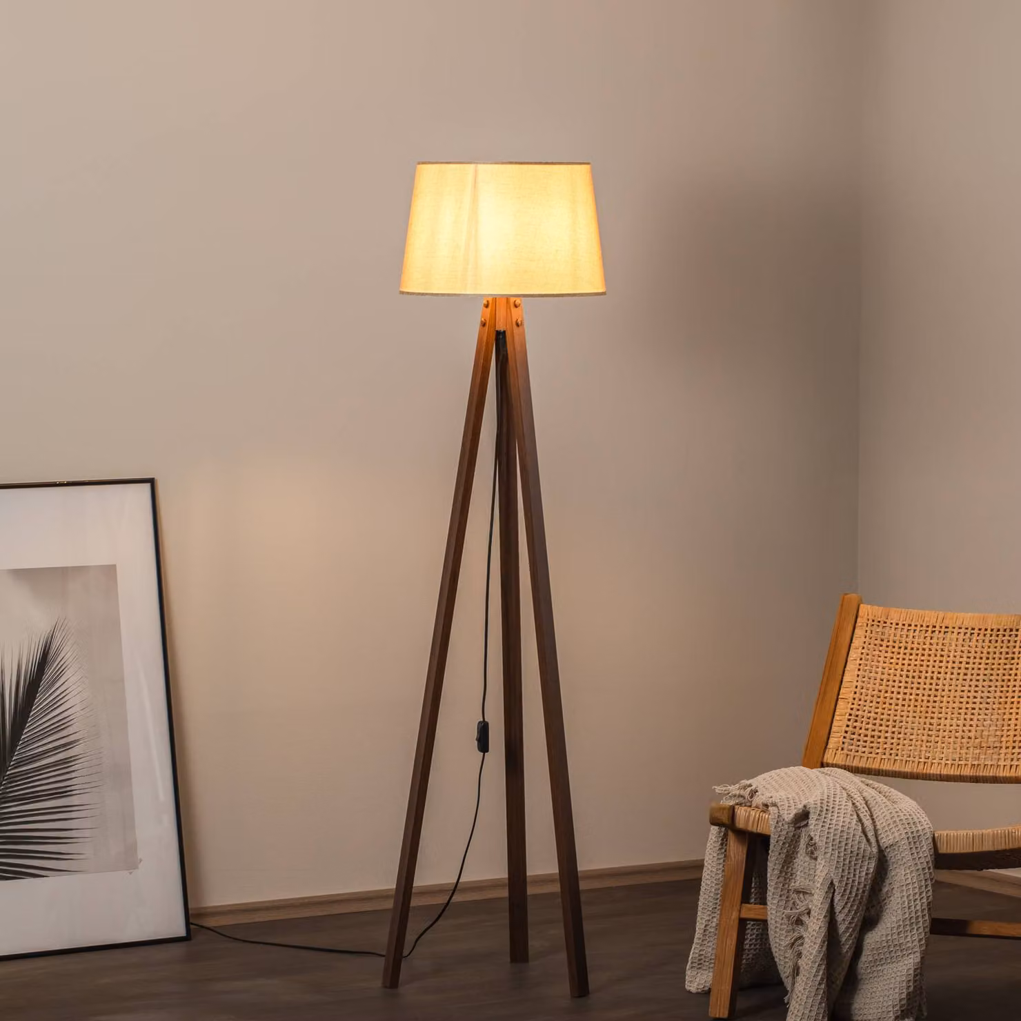 Lampada da terra LM-65214-1E Avonni, Legno scuro, Soggiorno / Sala da pranzo, Metallo, Lampada da terra