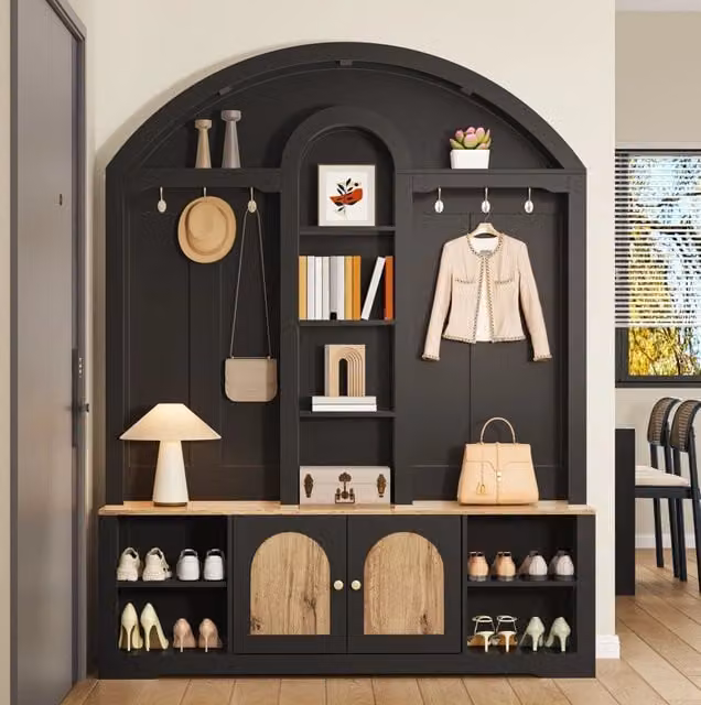 Garderobiera con 3 ripiani aperti; 2 ante e ganci; 150x40x195 cm; MDF; nera