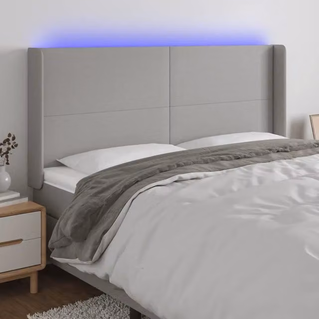 Testiera con LED Design Mania in tessuto grigio chiaro con porta USB, L: 203 cm, P: 16 cm, H: 118/128 cm – 1
