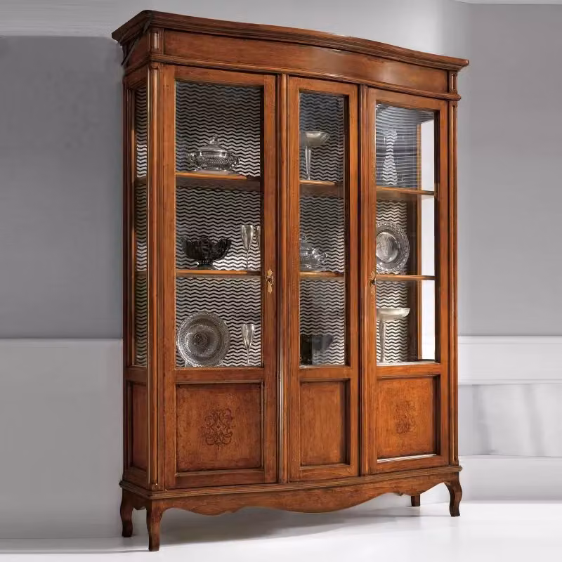 Vetrina Mobili 2G in legno massello marrone con 2 porte pantografate e vetri curvi anteriori L: 159 cm, P: 47 cm, H: 212 cm – 2