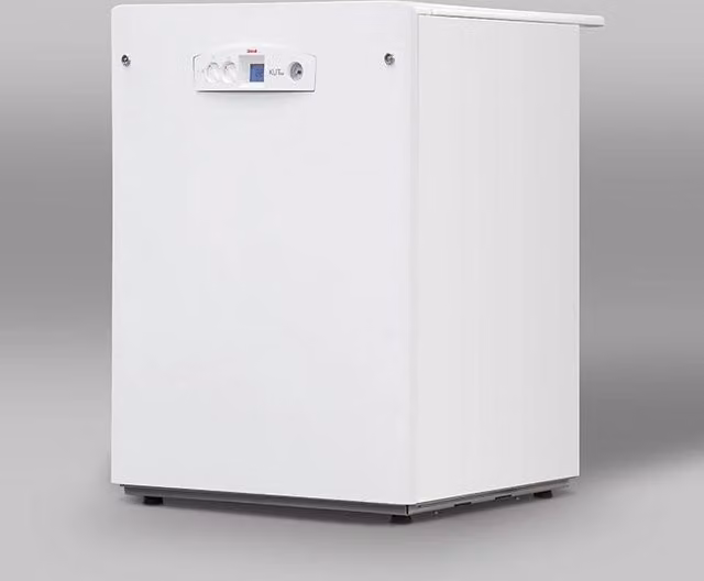 Caldaia a Basamento Unical KUTter B 28 Metano/Gpl con Kit Scarico Fumi in Acciaio Inox Bianca