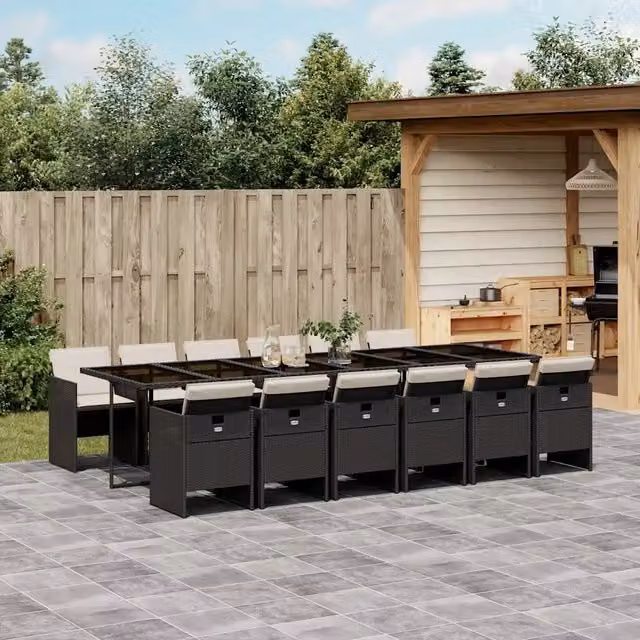 Set da pranzo da giardino vidaXL in polyrattan nero con cuscini bianchi e tavolo in vetro, 13 pezzi – 1