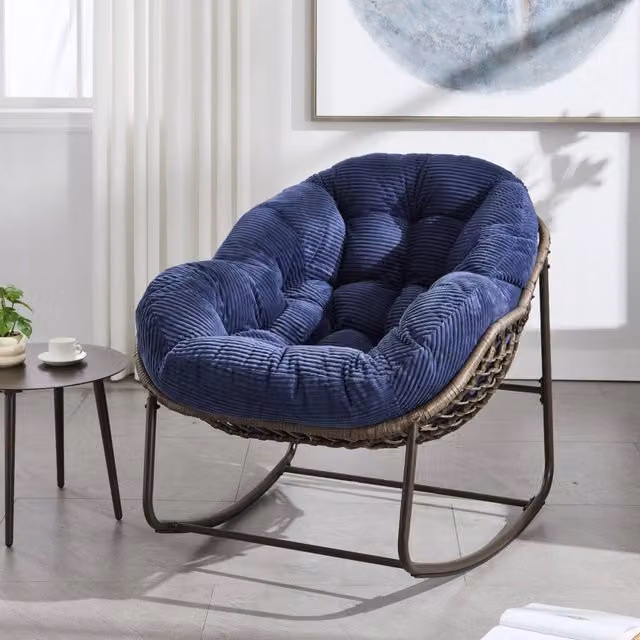 Poltrona a dondolo 78x106x90 cm oversize con cuscino imbottito; telaio in acciaio e rattan sintetico blu navy
