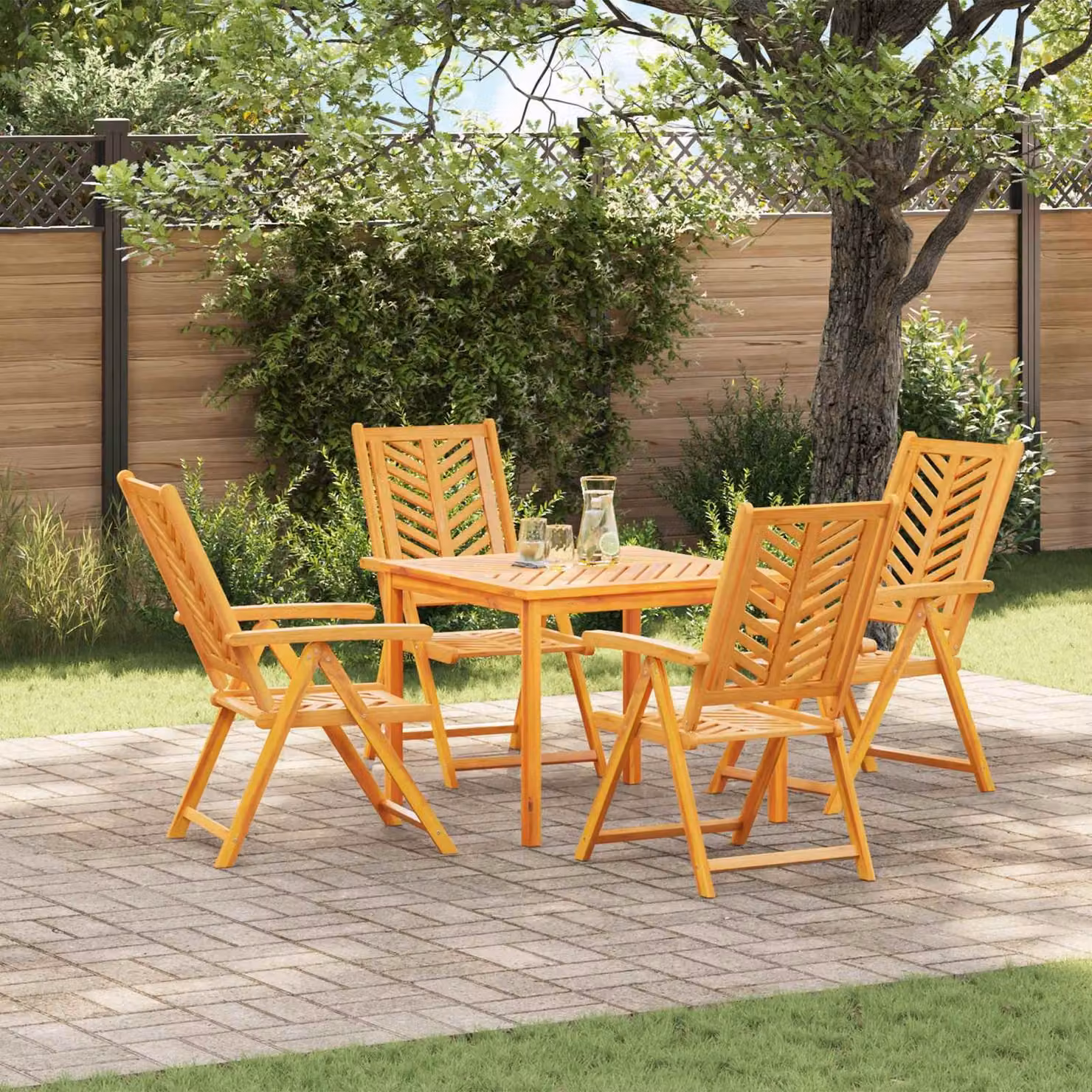Set di 4 sedie da giardino vidaXL in legno di acacia massello oliato marrone con braccioli
