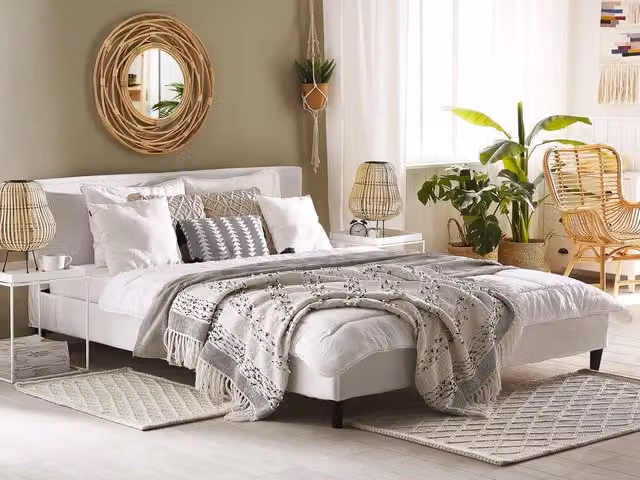Letto Beliani Super King Size in Velluto Bianco con Struttura a Doghe L/P: 180 x 200 cm