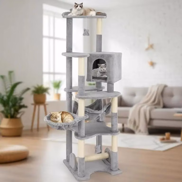Albero per gatti multistrato con piattaforma superiore e rifugio