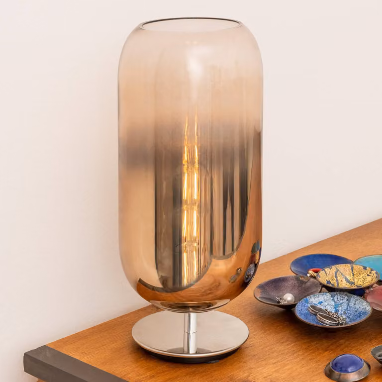 Artemide Lampada da tavolo Gople, Bronzo / Ottone antico, Soggiorno / Sala da pranzo, Vetro, Design, Lampada da tavolo