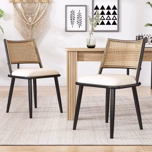 Set di 4 sedie nere con schienale in rattan e seduta in PU