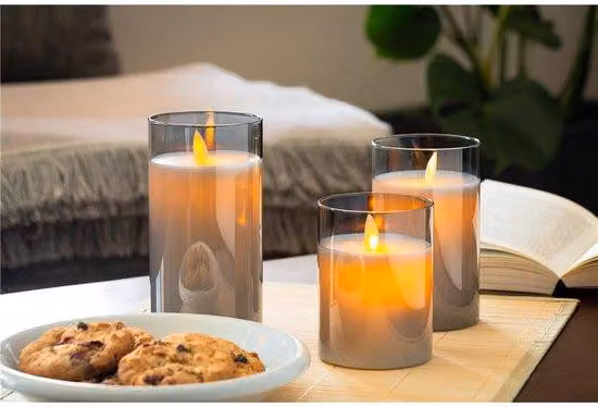 Candele LED Unyqoos® con fiamma tremolante e rivestimento in cera, timer da 6/18 ore, alimentate a batteria (3 x AAA) – illuminazione interna sicura