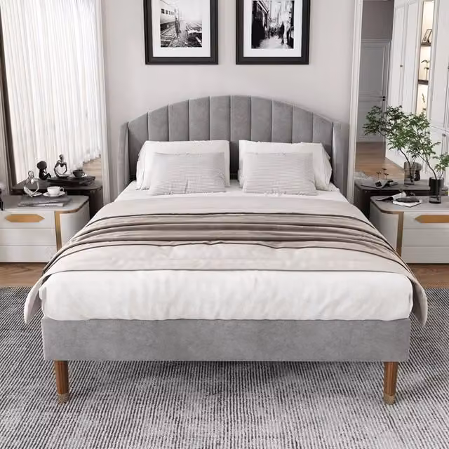 Letto imbottito 140 × 200 cm con rete a doghe in legno e testiera imbottita rivestito in velluto grigio