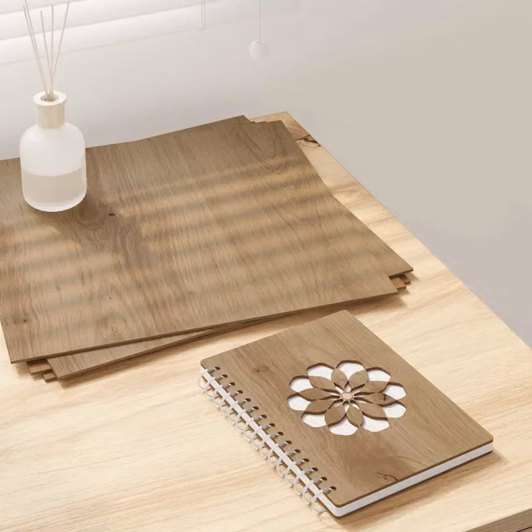 Set di 50 pannelli decorativi vidaXL effetto rovere artigianale, colore marrone, L 30 cm x P 30 cm x H 0,27 cm