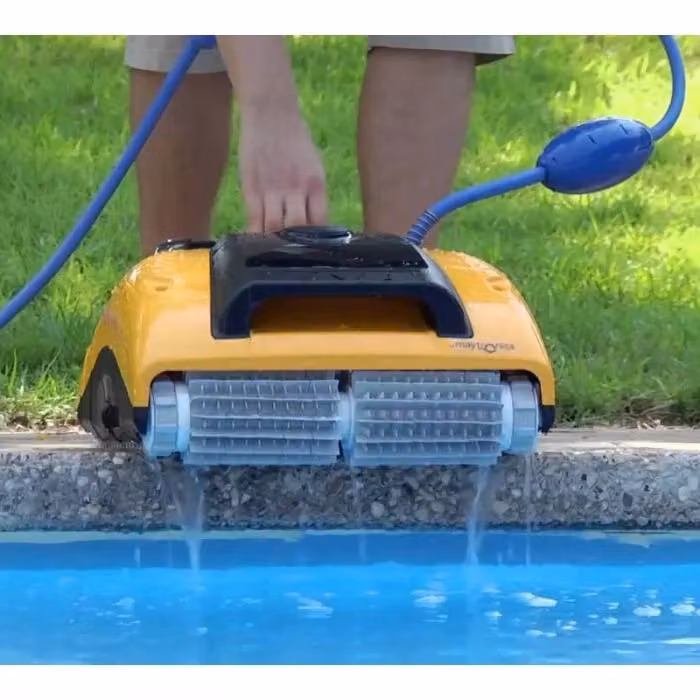 Robot pulitore per piscina Dolphin W20 di Maytronics – 2