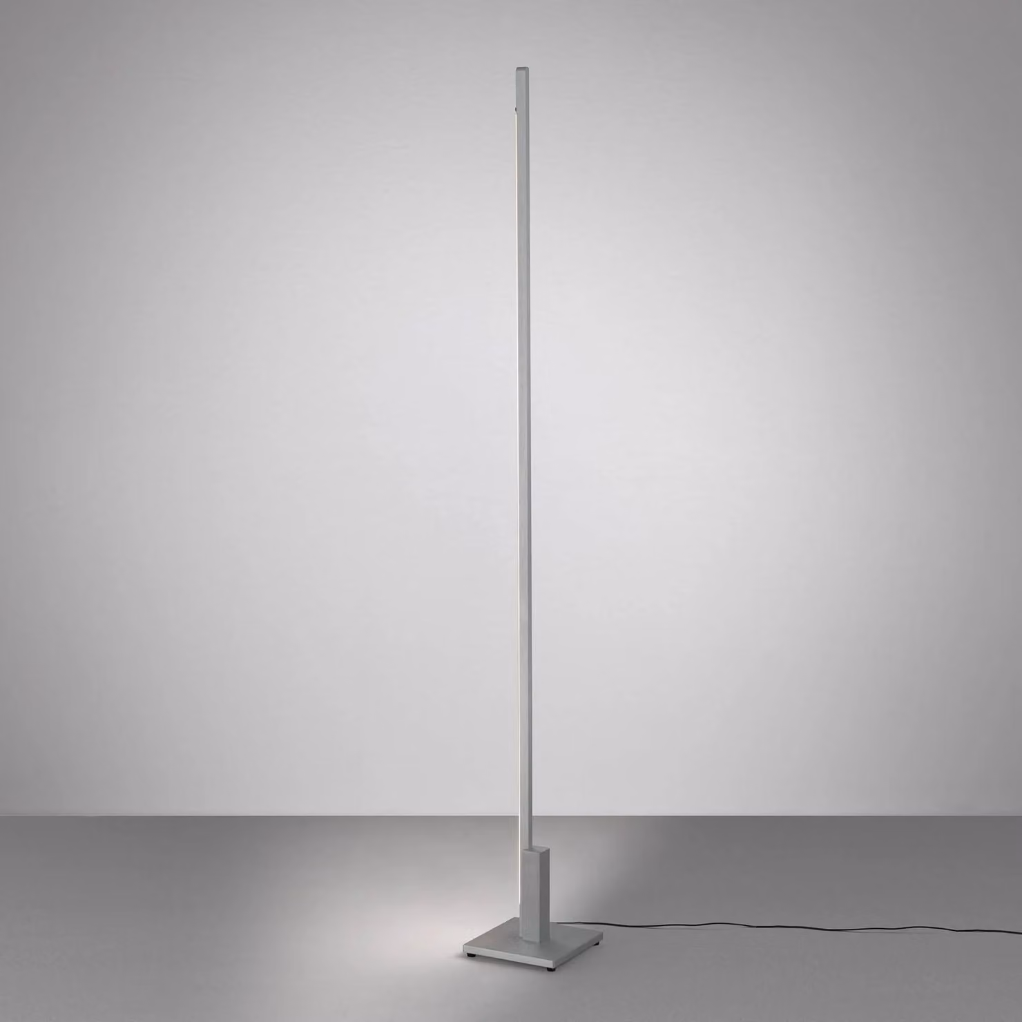 Lampada da terra a LED Talon Quitani, dimmerabile, Alluminio / Grigio / Zincato, Soggiorno / Sala da pranzo, Alluminio, Moderno, Lampada LED da terra