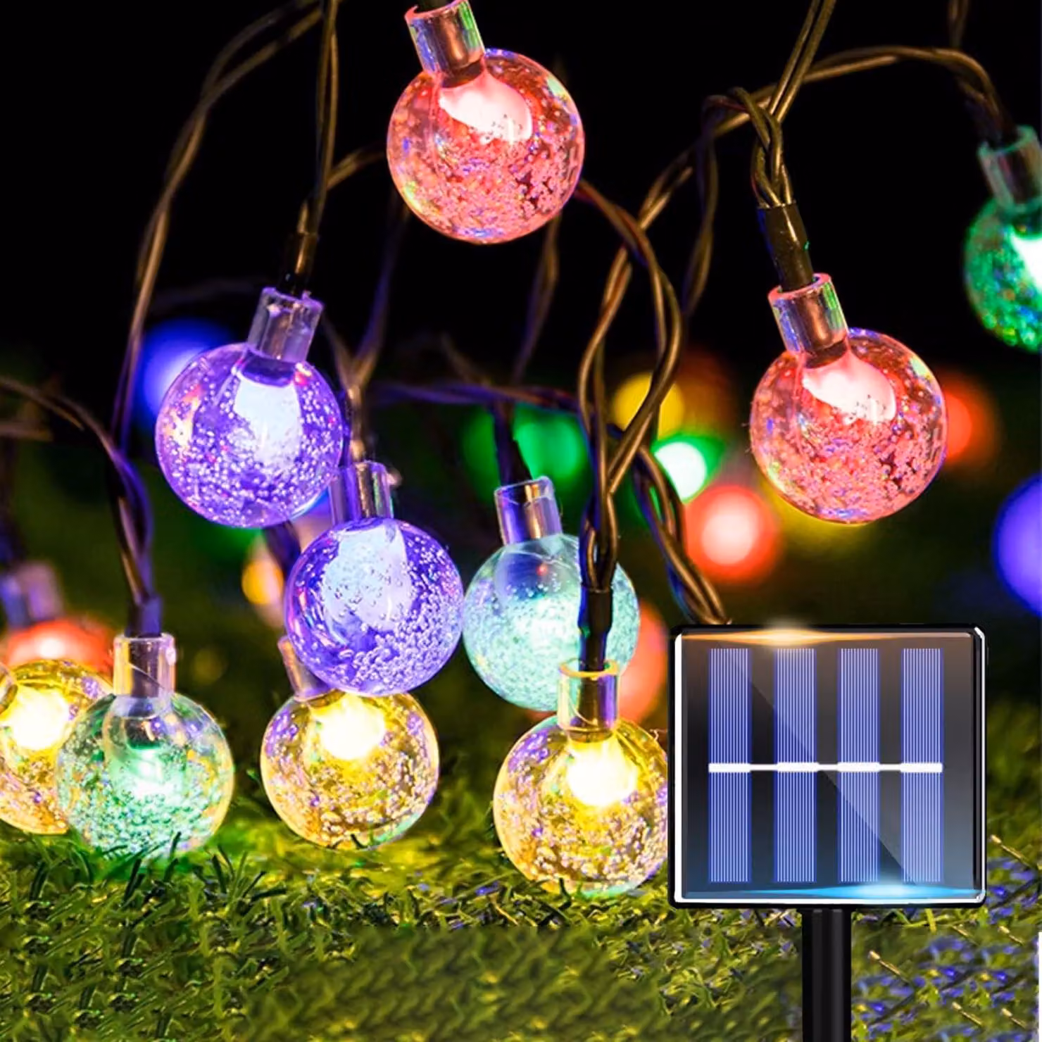Catena luminosa solare da 15 metri, con 60 sfere LED colorate, grado di protezione IP64, adatta per uso esterno