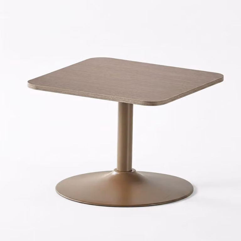 Tavolino da caffè moderno, color beige, dal design versatile, minimalista ed elegante