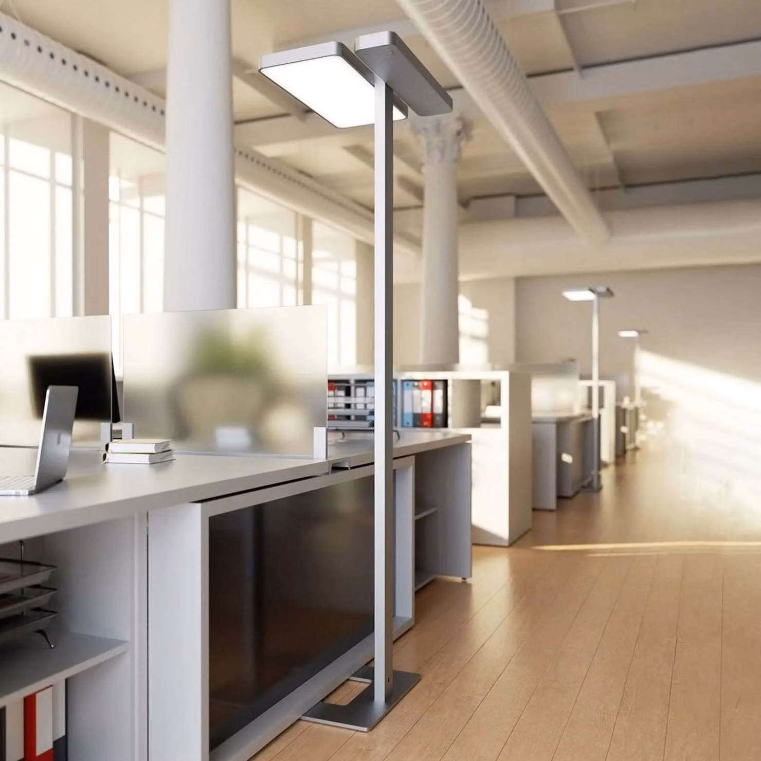 Lampada da terra per ufficio Arcchio LED Aila, argento, sensore di luce diurna Aila Arcchio, dimmerabile, Alluminio / Grigio / Zincato, Studio / Ufficio, Alluminio, Moderno