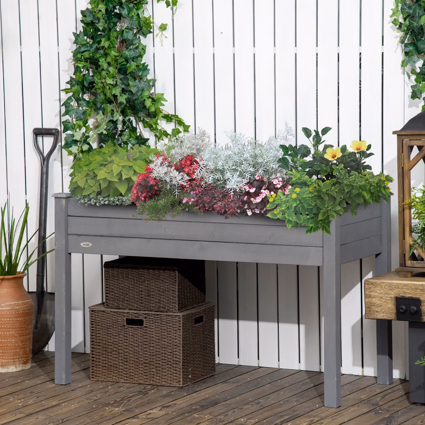 Vaso da Giardino Rialzato Outsunny in Legno Massello di Abete Grigio con Inserti per l'Irrigazione e Feltro per il Drenaggio L: 123 cm, P: 57 cm, H: 76 cm – 2