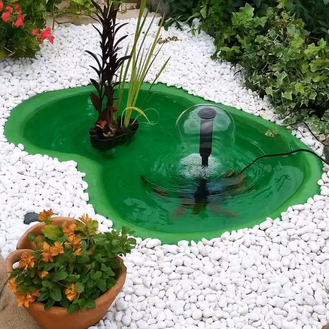 Laghetto caldonazzo verde e pompa syncra pond 0.5 da 700 litri ora