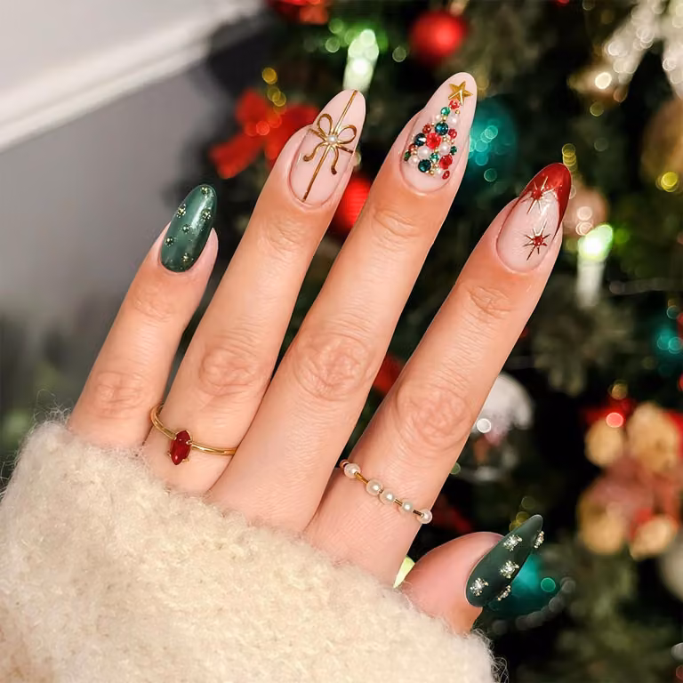 Unghie finte autoadesive, 24 pezzi, forma mandorla, con cristalli 3D e decorazione effetto "french manicure", ideali per donne