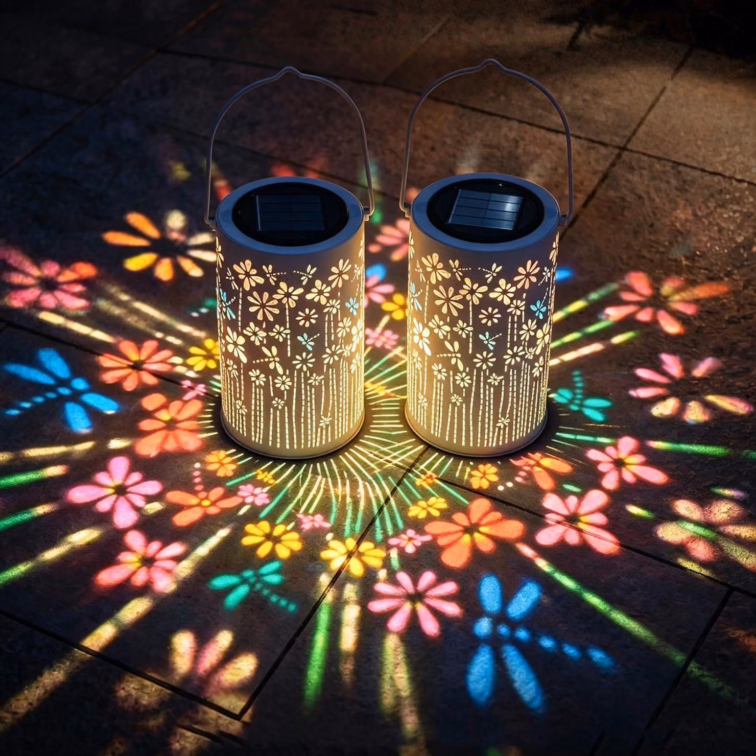 Set di 2 lampade solari a forma di fiori colorati, decorazioni da appendere per il giardino
