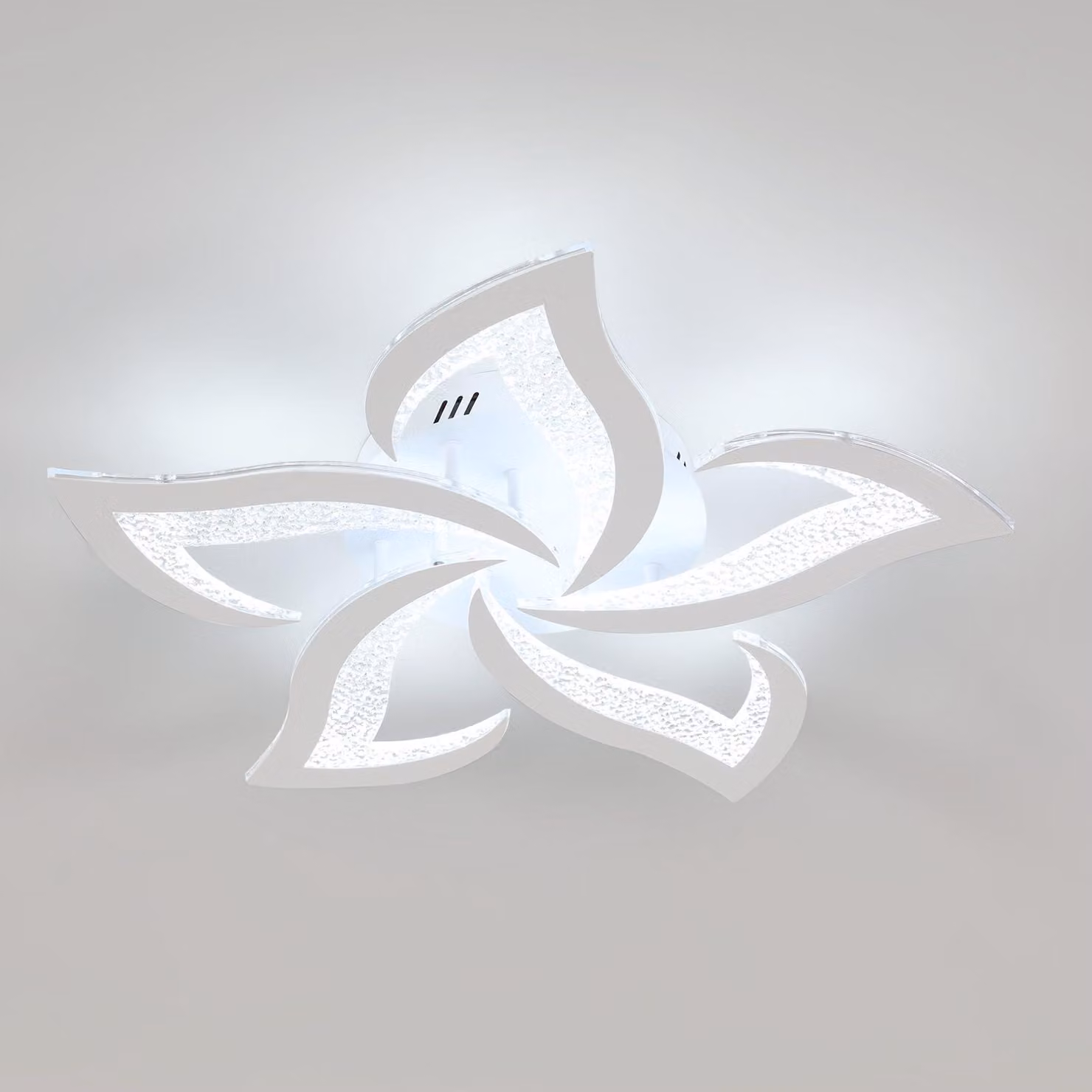 Lampada a soffitto elegante, luce LED da 60W, 6750 lumen, luce bianca fredda a 6500K, design moderno a forma di petalo, ideale per soggiorno, cucina, camera da letto e sala da pranzo, diametro 60 cm