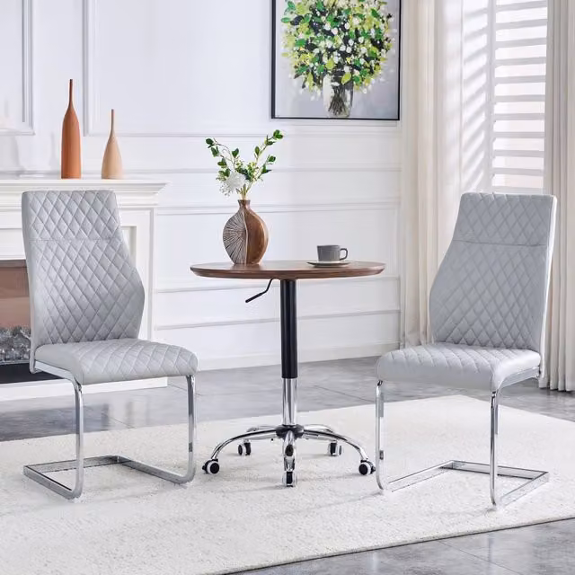 Set da 2 sedie da pranzo OKWISH in pelle sintetica grigio chiaro con schienale alto e struttura in metallo