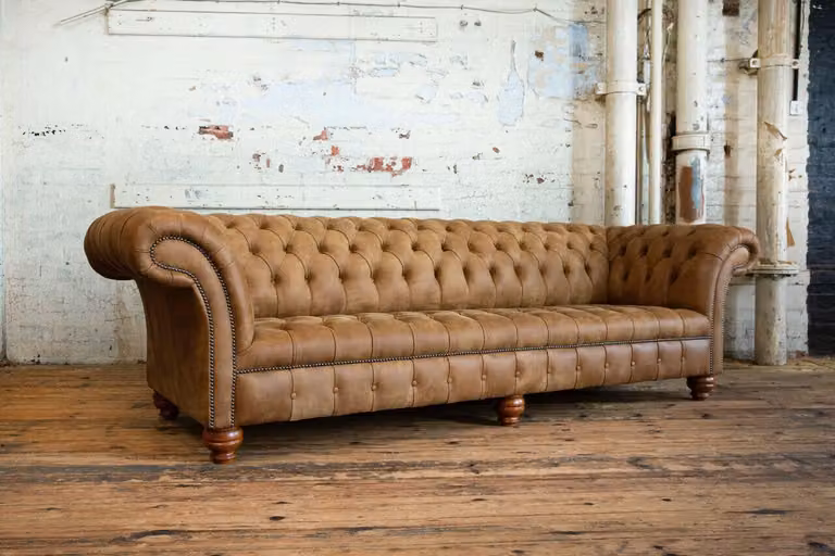 Chesterfield Braun Couch Sofa Polster 4 Sitzer Couchen Sitz Garnitur Sofas