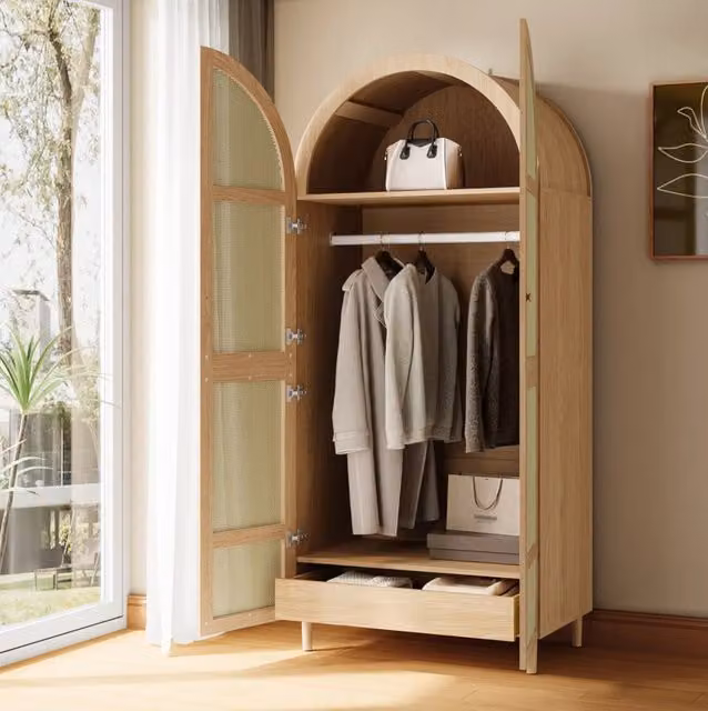 Armadio moderno beige con ante in rattan e cassetti integrati L/P/H: 80 x 50 x 179 cm – 1