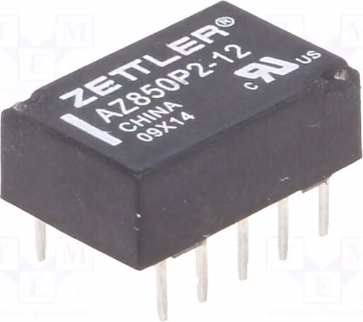 1 relè: elettromagnetico. Bobina: 12VDC, 0,5A/125VAC, 1A. Modello: AZ850P2-12. Relè elettromagnetico
