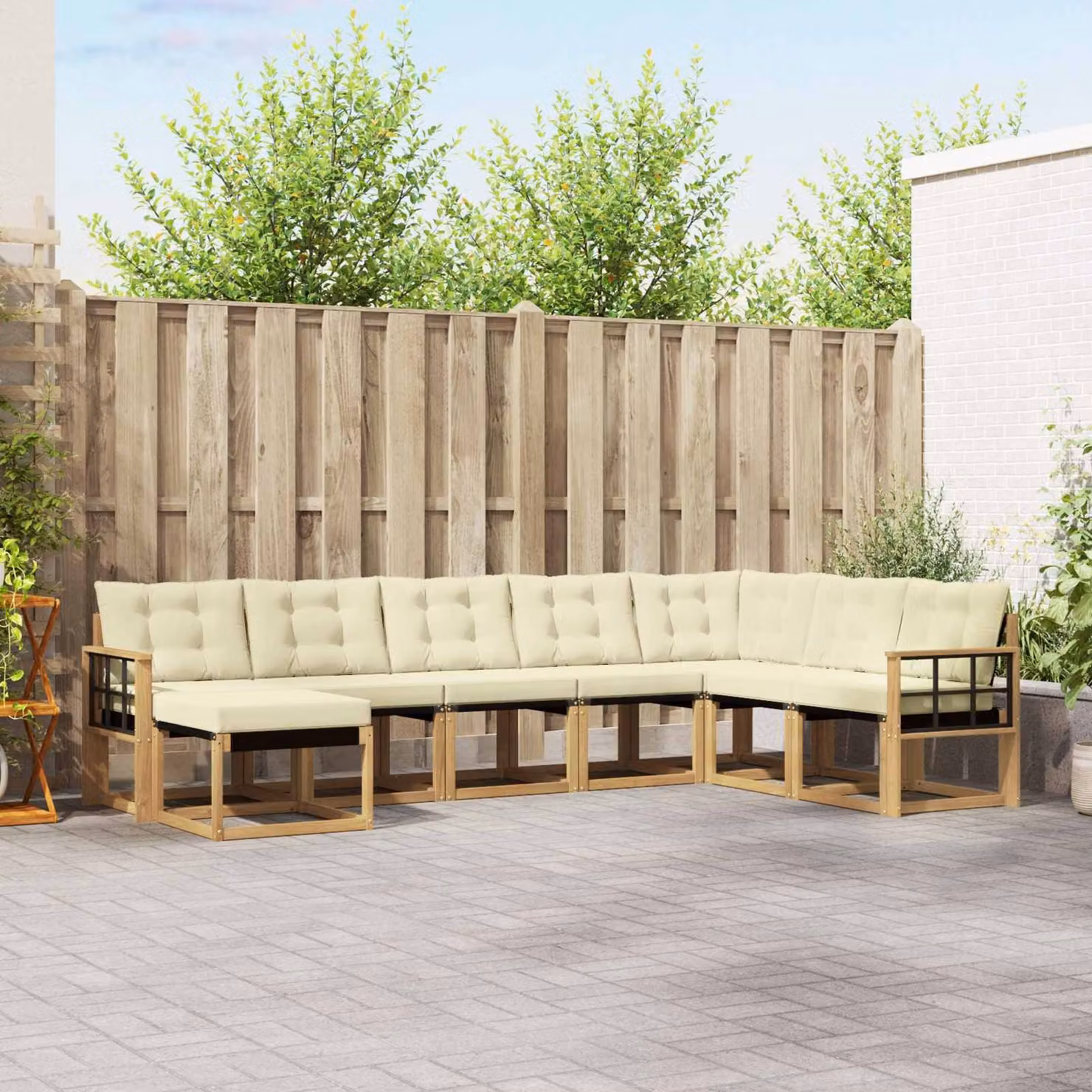 vidaXL Set di divani da esterno a L in legno di acacia con cuscini, Bianco, Beige e Marrone