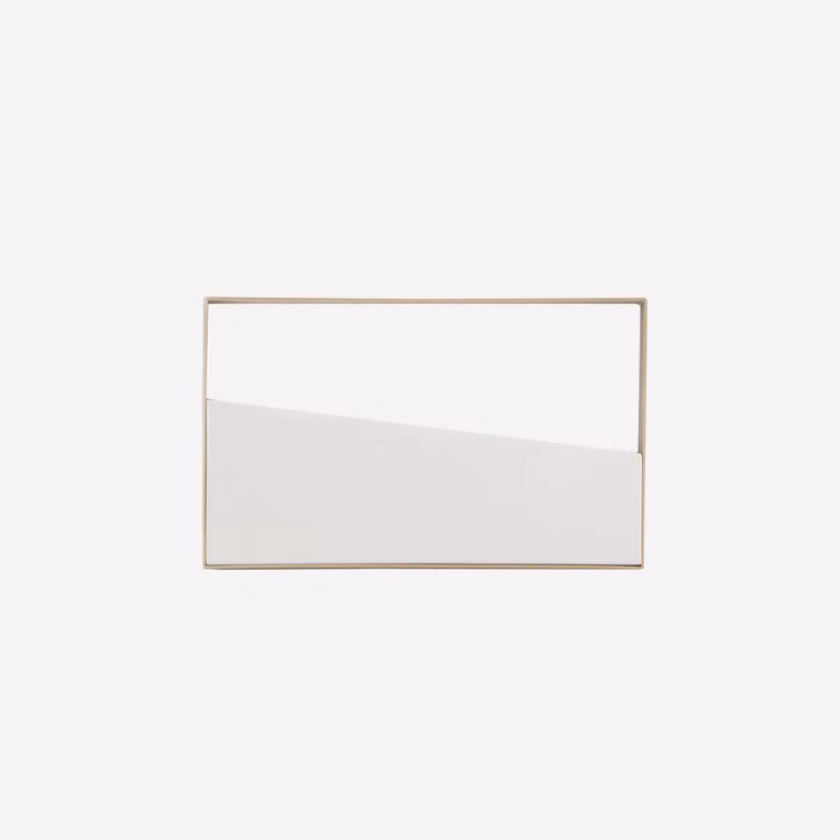 Pannello LED rettangolare ALBA, realizzato in metallo dorato e bianco, con temperatura di colore regolabile (CCT), dimensioni 40x25 cm.