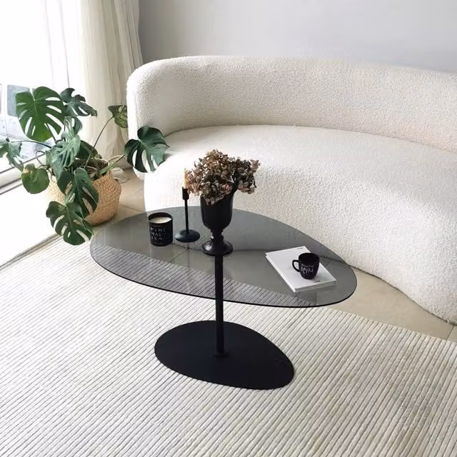 Tavolino da salotto moderno DMORA Tremiti con piano in vetro temperato trasparente e struttura nera, L 90 cm x P 60 cm x H 40 cm