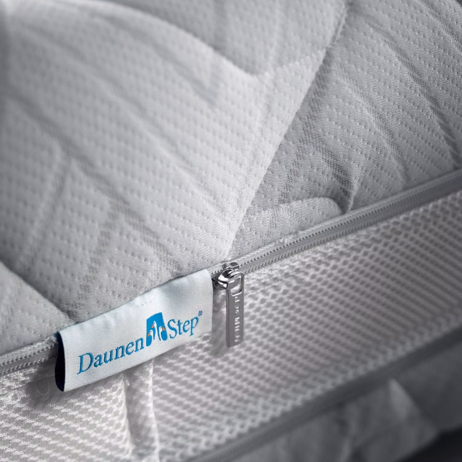 Materasso Ibrido DaunenStep Classic con Molle Indipendenti e Rivestimento Removibile Bianco – 2