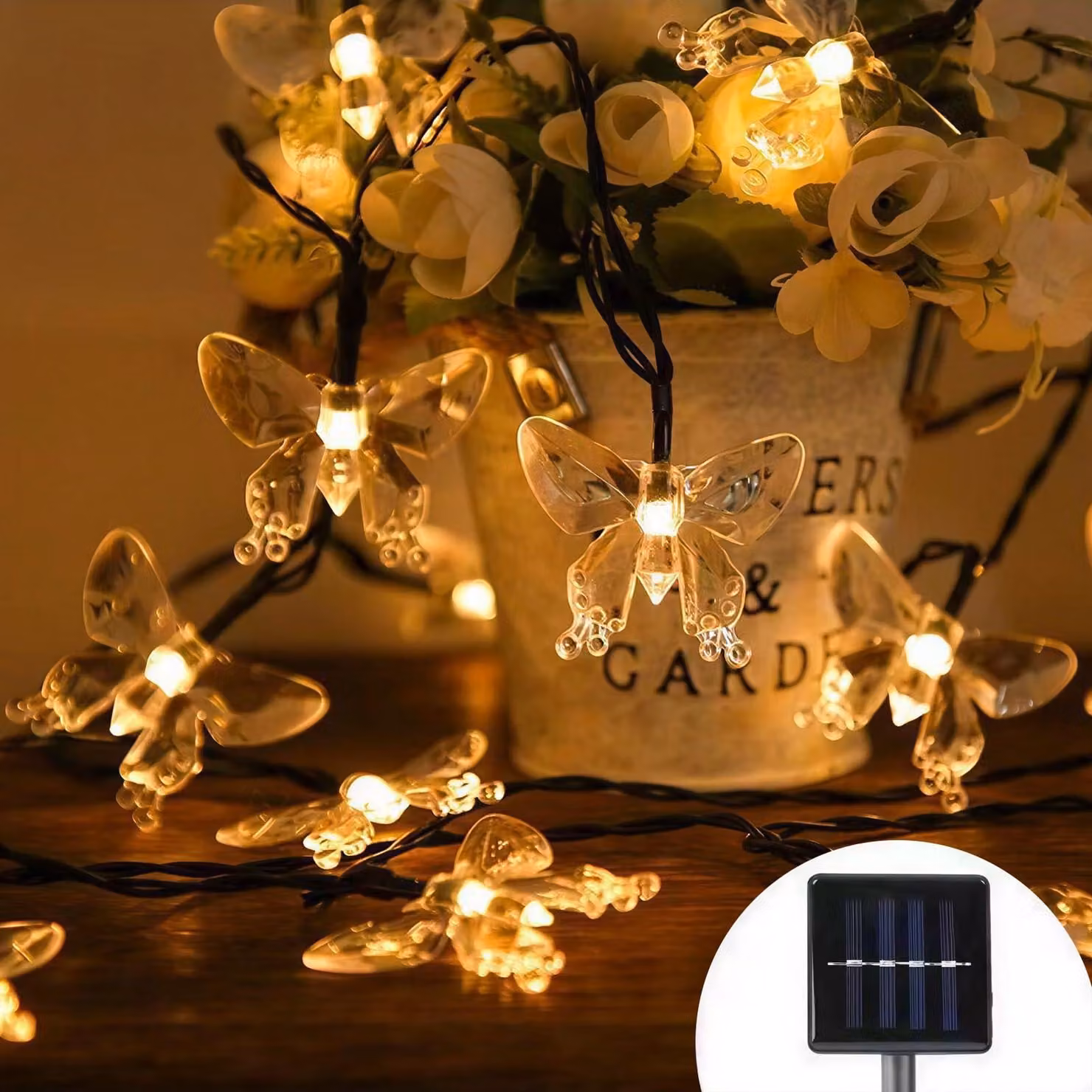 Catena di luci a LED a forma di farfalla, alimentata a energia solare, lunghezza 7 metri, 50 LED bianco caldo, 8 modalità, grado di protezione IP65