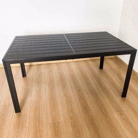 Tavolo da esterno in metallo e legno – Struttura robusta e resistente – Dimensioni 150x90 cm – Design resistente alle intemperie