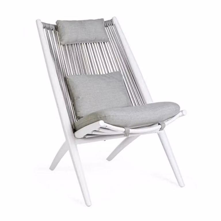 Set di poltrone ALOHA in alluminio bianco e intreccio di corda grigio, con cuscini