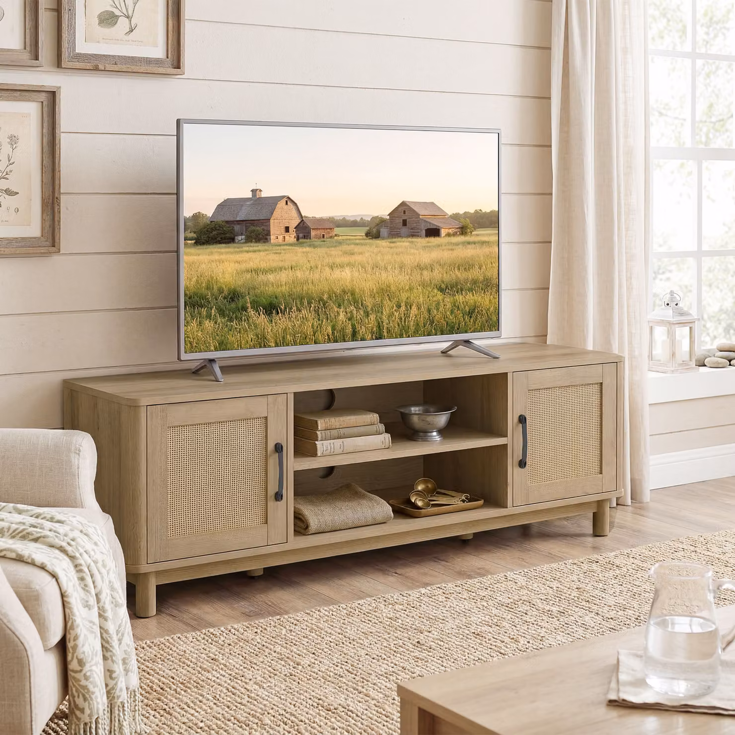 Mobile TV HOMCOM in rovere con ante in rattan e scomparti aperti, L 135 x P 39 x H 45 cm – 2