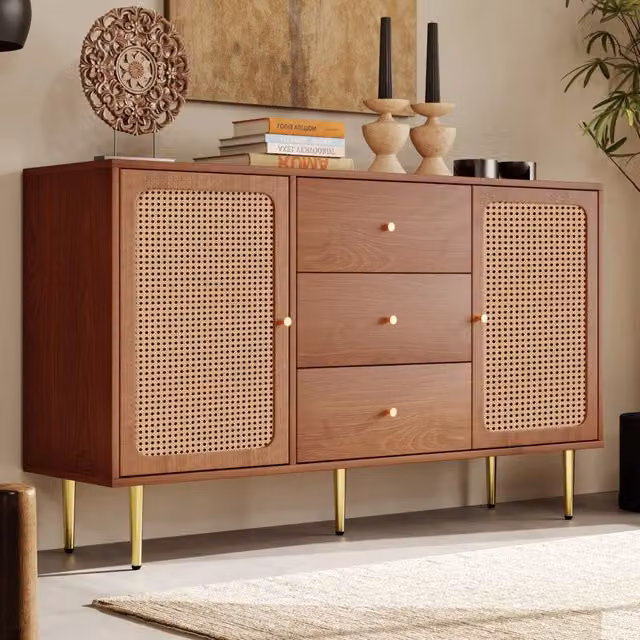 Credenza moderna FOLYNA con 2 ante e 3 cassetti in MDF e metallo, colore noce e oro, L: 150 cm, P: 40 cm, H: 90 cm