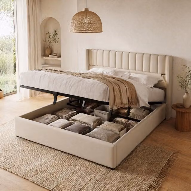 Letto matrimoniale contenitore imbottito in lino beige con rete a doghe sollevabile e testiera verticale