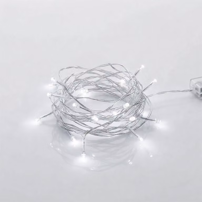 Catena luminosa a LED, luce bianca fredda, 2 metri, 20 LED, con timer, alimentata a batteria
