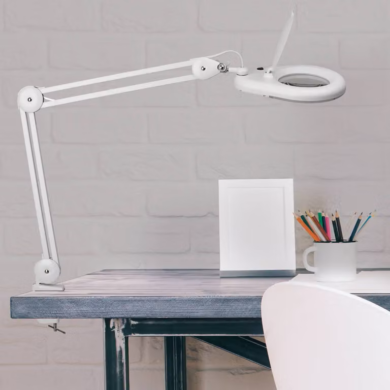Maul Lampada con lente d'ingrandimento a LED MAULviso, bianca, altezza 50 cm, MAULviso, Bianco / Opale, Studio / Ufficio, Metallo, Moderno, Lampada con morsetto