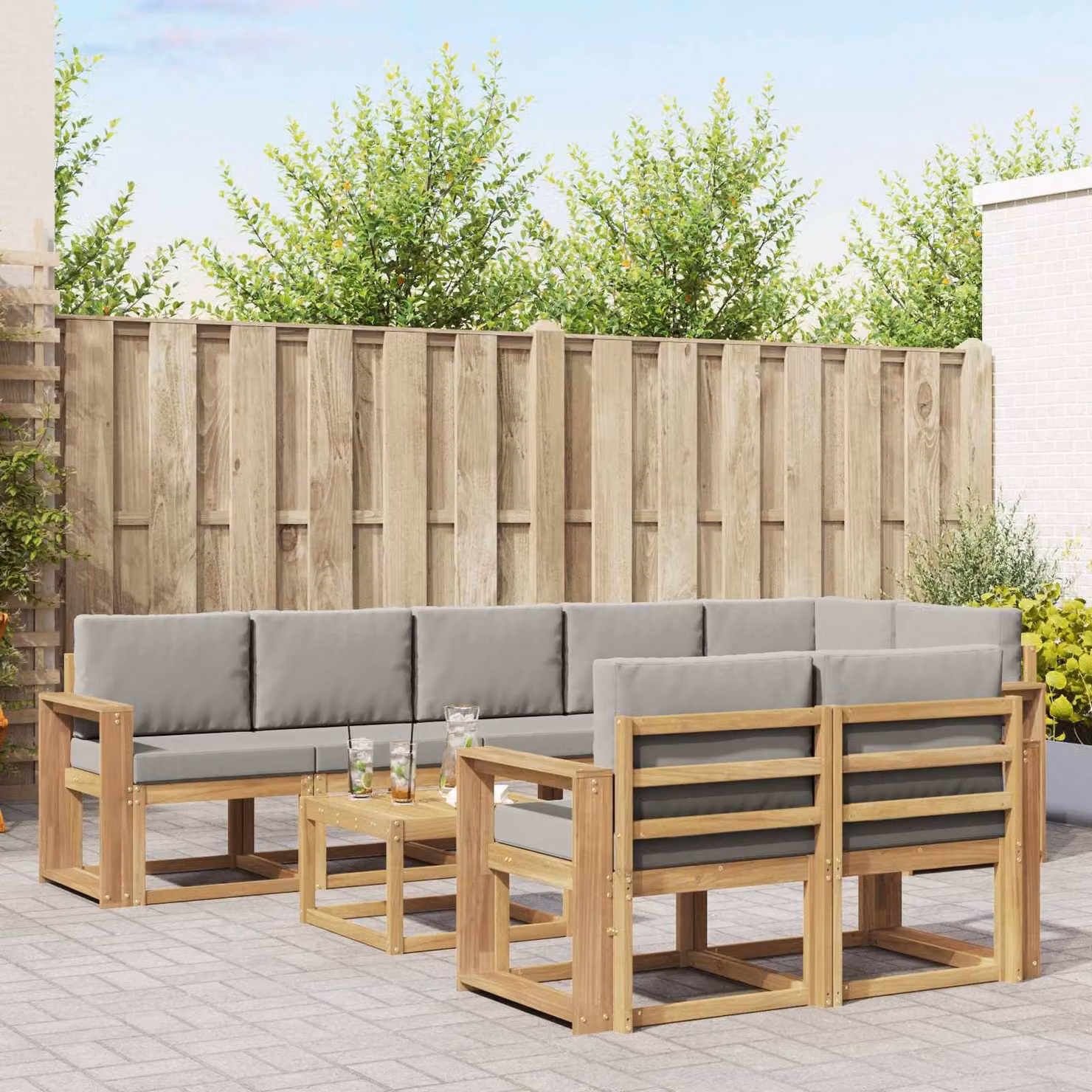 vidaXL Set di divani da esterno a L in legno di acacia con tavolo da caffè, 9 pezzi, Bianco, Grigio e Marrone